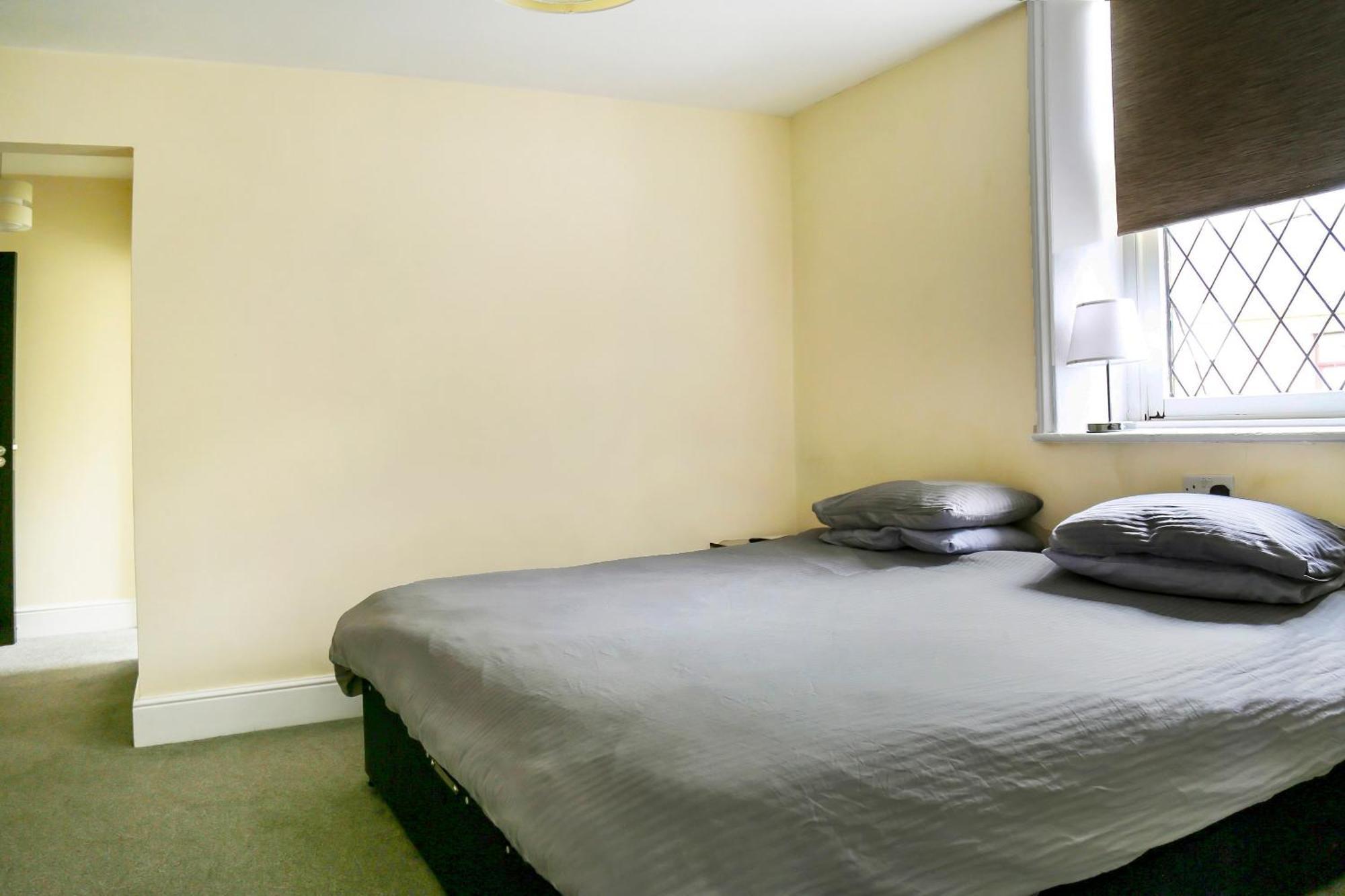 Oyo Castle Hotel, Accrington Eksteriør bilde